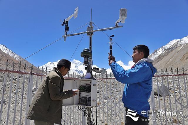 无限风光在险峰--记2020珠峰高程测量气象保障服务团队